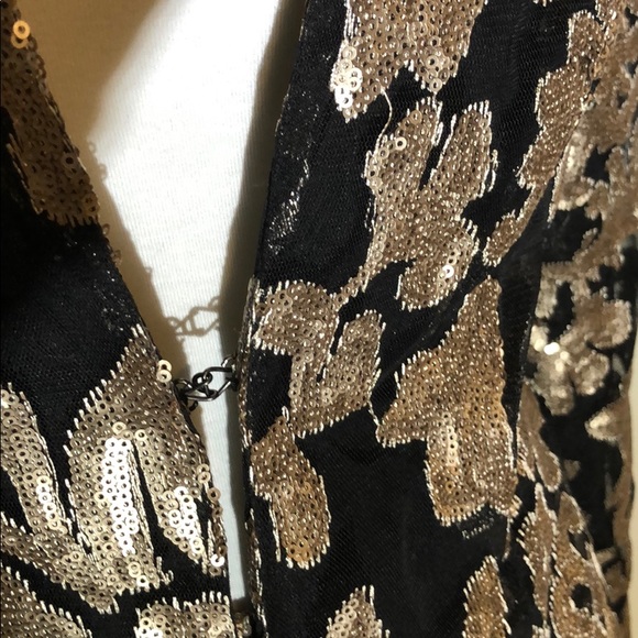 Sequin Shorts Suit - Picture 5 of 16